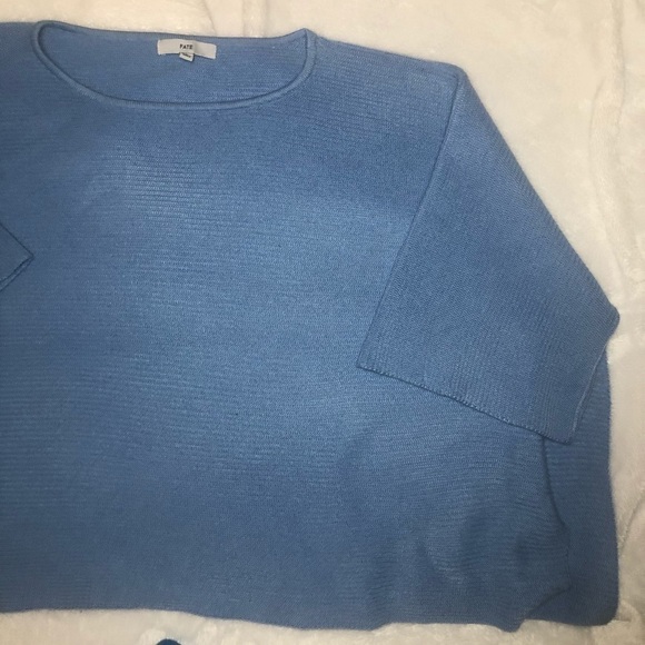 Fate Blue Shaker Knit Oversized Poncho Elbow Length Sweater Size Small - Picture 6 of 8